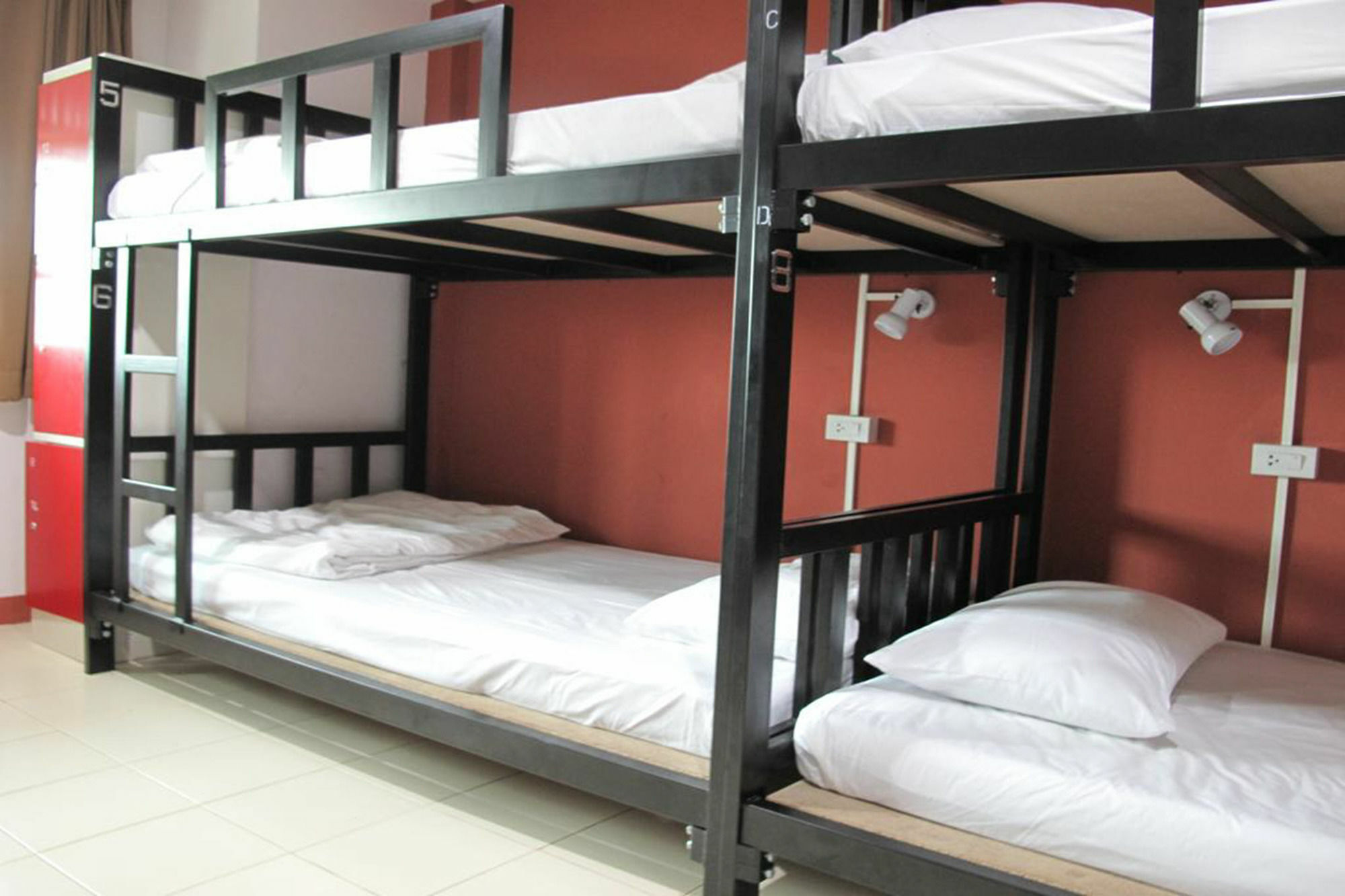 Rada Arak 79/4 Hostel Chiang Mai Exterior photo